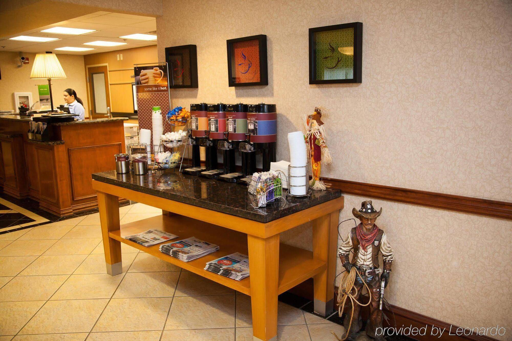 Hampton Inn Brownwood Bagian luar foto