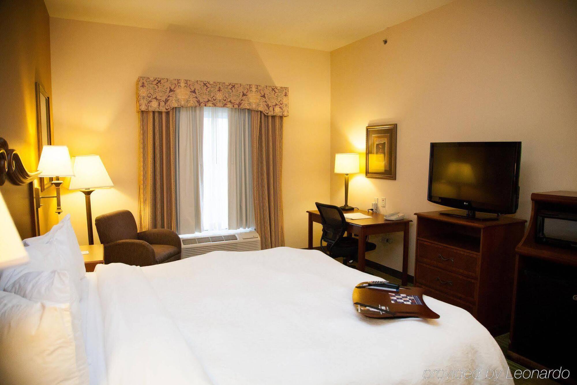 Hampton Inn Brownwood Bagian luar foto
